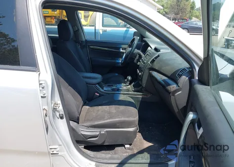 2015 Kia Sorento Lx из США, поврежденный, VIN 5XYKTCA60FG604459